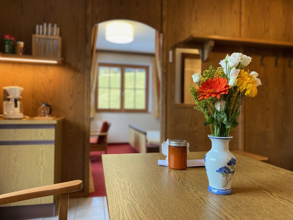 Kitchen and dining area in Apartment Hochgründeck